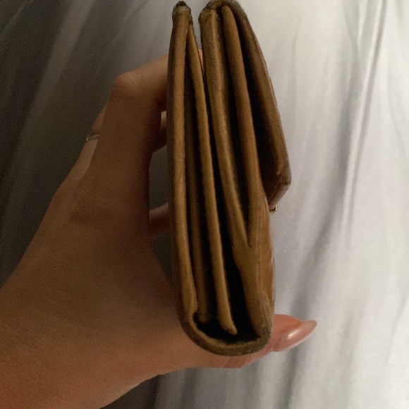 Vintage Gucci Envelope Style Wallet - Picture 2 of 6